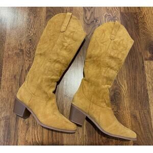 Erocalli Women's Faux Suede Pull-On Cowboy Boots Tan Size 9 NWT Rustic Comfort